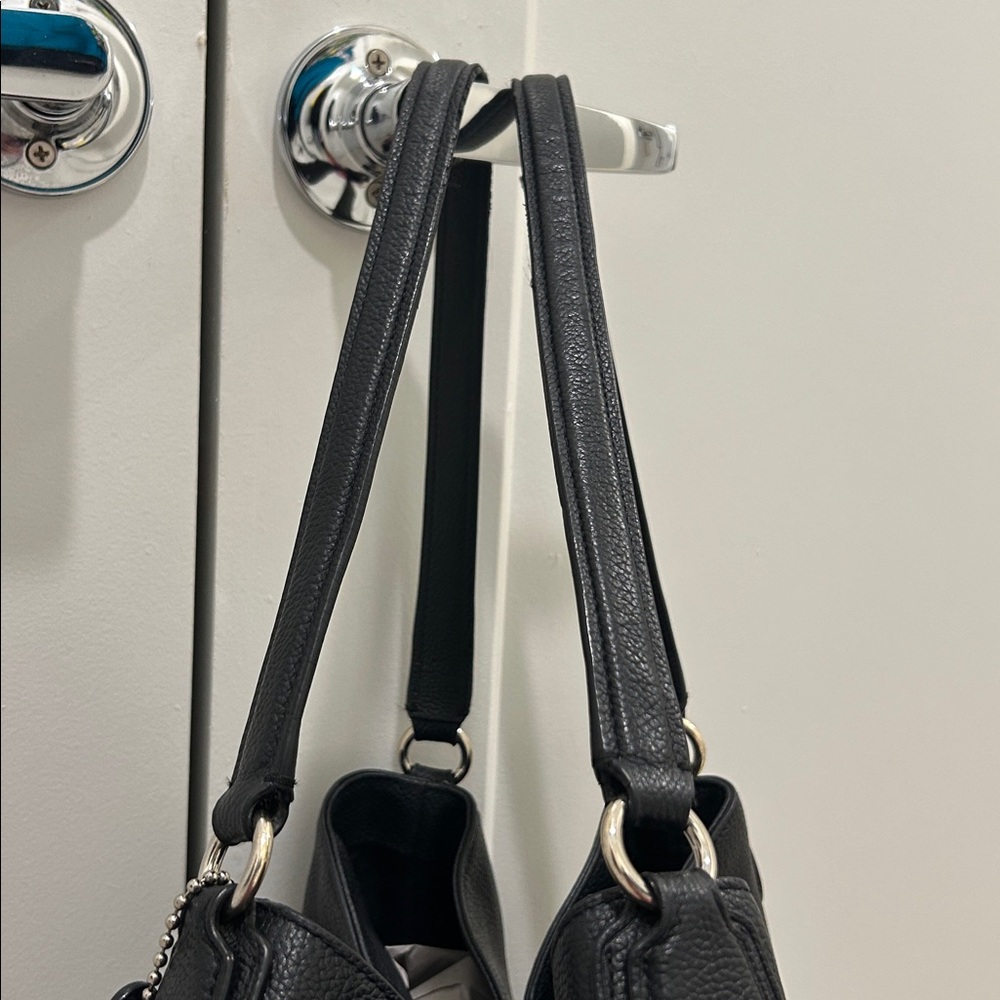 Coach Edie Shoulder Bag 31 in Pebbled Leather - Picture 11 of 17